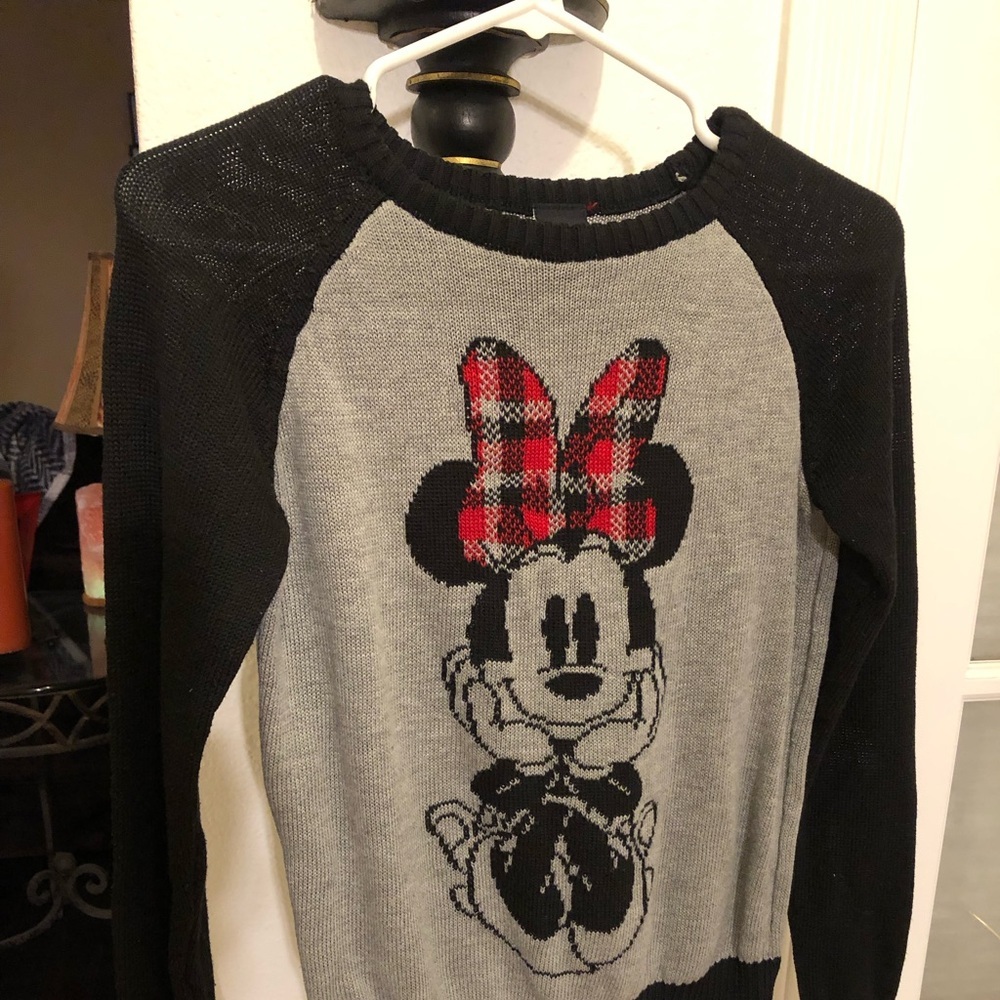 Woman’s DISNEY MINNIE MOUSE BLACK AND GREY PULLOVER SWEATER SZ XS